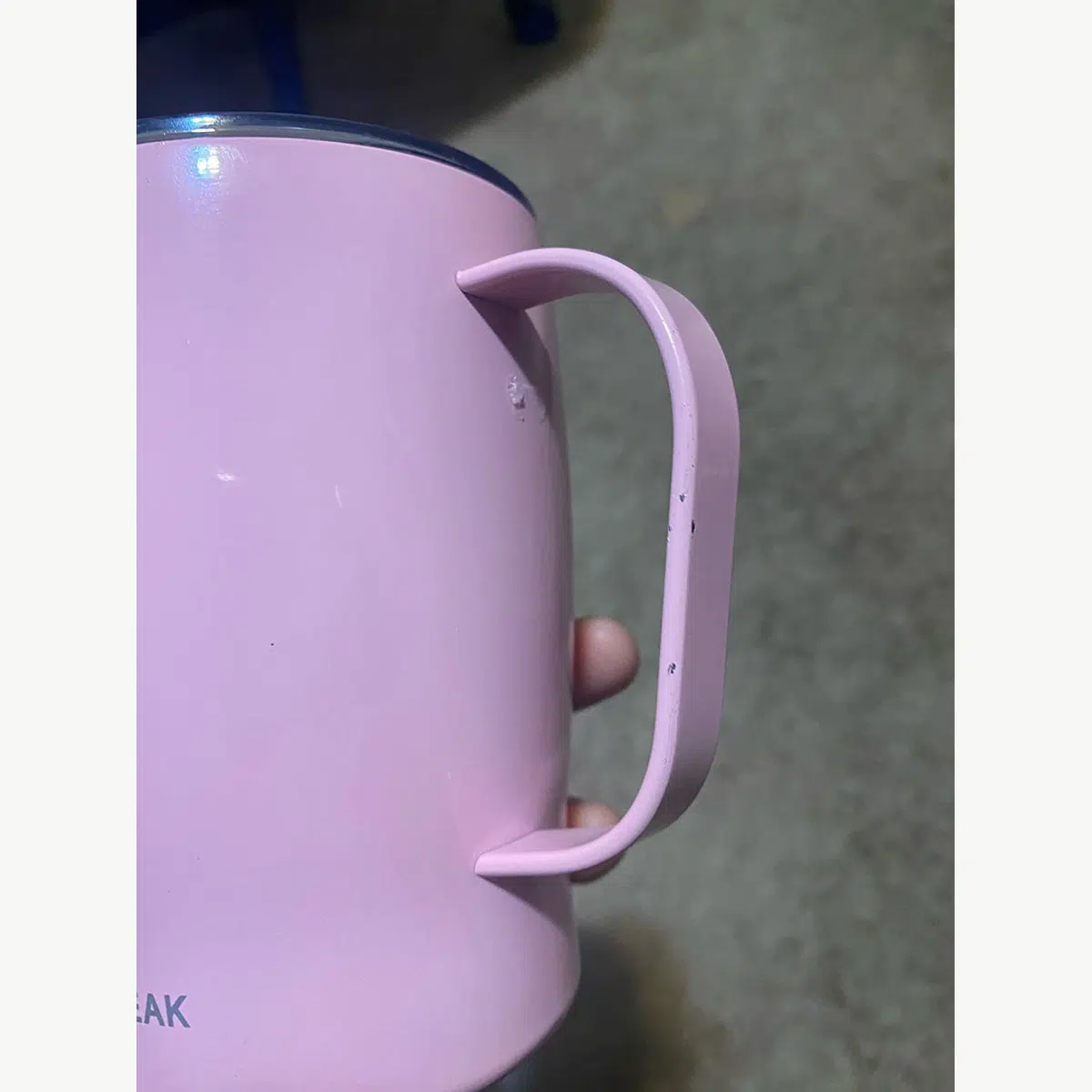 Coffee stays hot